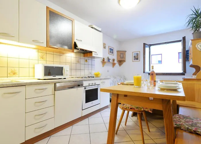 Al Parco-2 By Interhome דירה קאנזיי